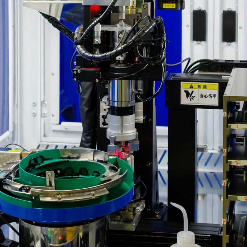 BOSHI Optical Technology provádí školení výrobních procesů s cílem vybudovat profesionální výrobní týmy